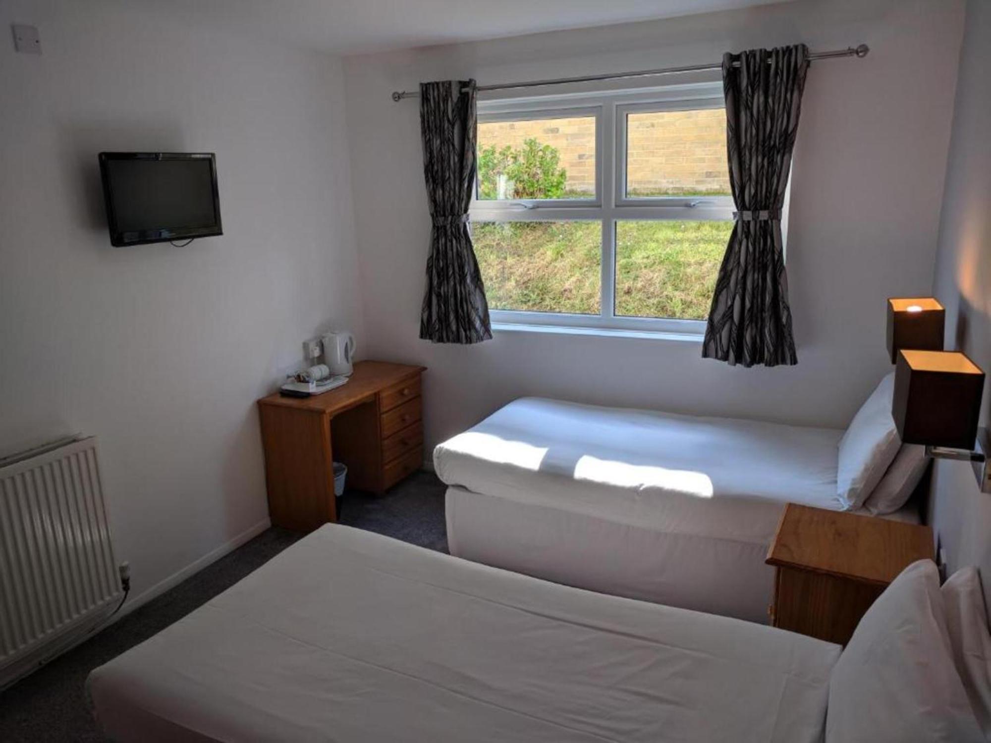 Mayfair Hotel - Isle Of Wight แชงคลิน ภายนอก รูปภาพ